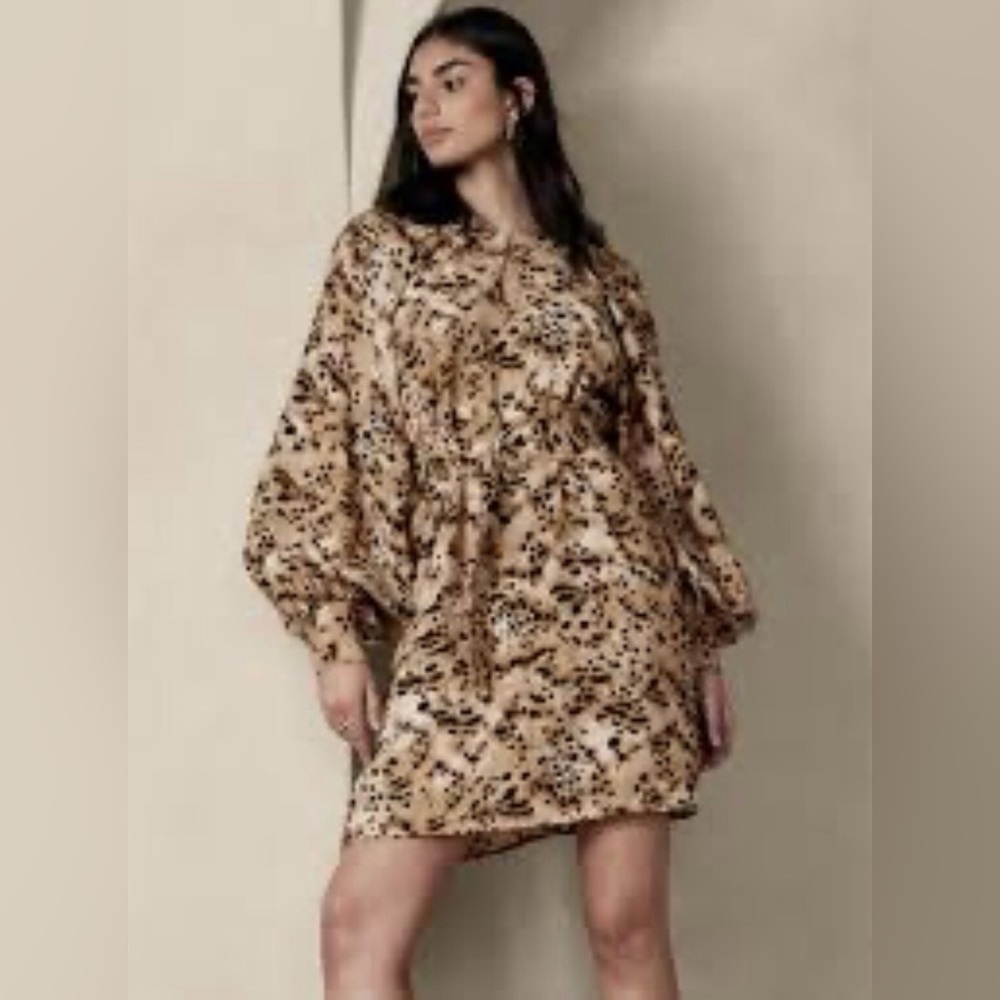 Banana Republic Tan Leopard Print Long Sleeve Dress Petite